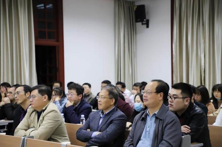 http://marx.hnu.edu.cn/__local/2/9B/CE/79219A44CA258E0ECBA093E5338_457D2DD0_4330D.png